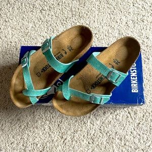 NIB- Birkenstock Sandals! Size 36.